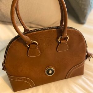 Dooney & Bourke- Like new!